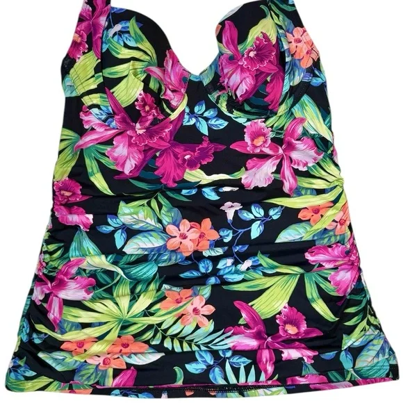 Tommy Bahama Coastal Gardens Underwire Halter Tankini Top